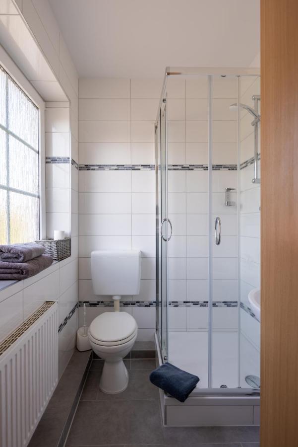 Gaestehaus Olympia Wilhelmshaven - Moderne Einzelzimmer Mit Eigenem Bad Fuer Monteure Шортенс Экстерьер фото